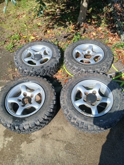 Suzuki Jimny koła , felgi aluminiowe oz