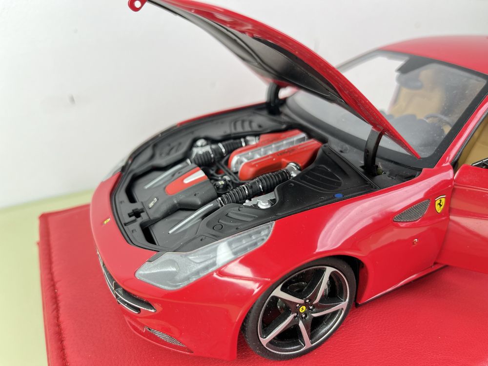 Ferrari Elite FF 1/18 Hot Wheels