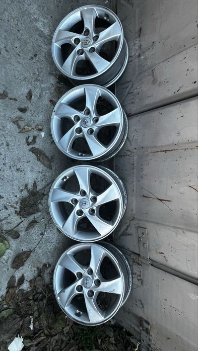 Диски на Hyundai Elantra R15