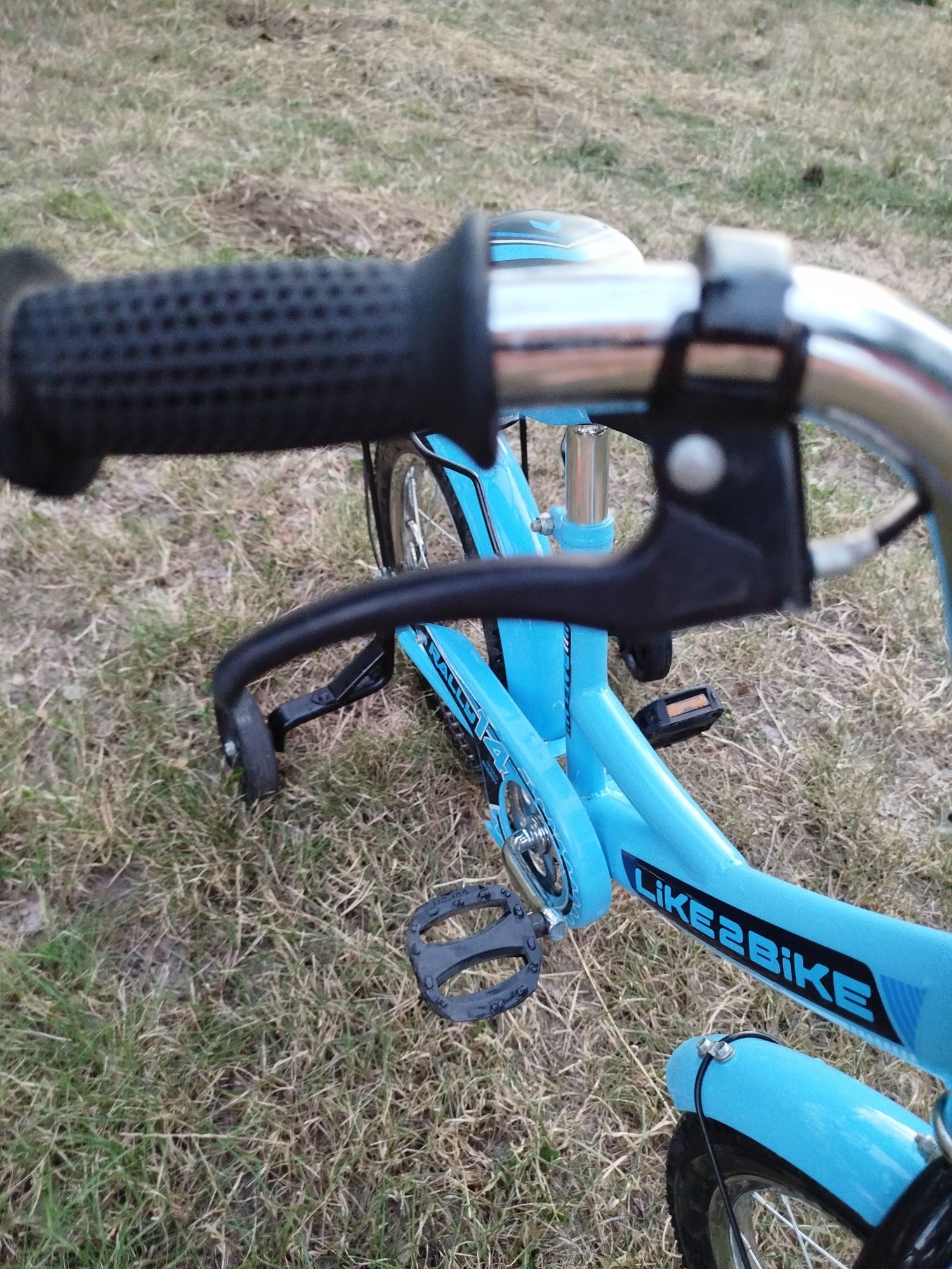 Продам дитячий велосипед Like2bike(самокат та камери )