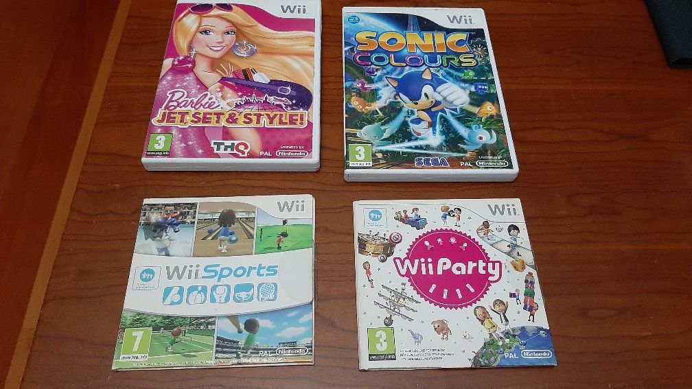 Wii Nintendo e 4 jogos