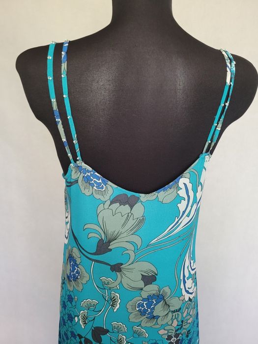 Niebieska długa sukienka na ramiączkach M 38