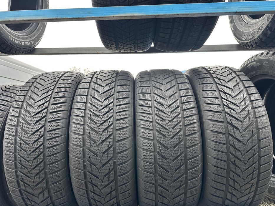 Шини б/у 215/50/18 R18 Vredestein