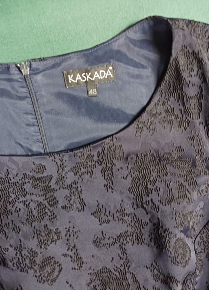 48 3XL 4XL 46 kaskada sukienka granatowa czarna koronka