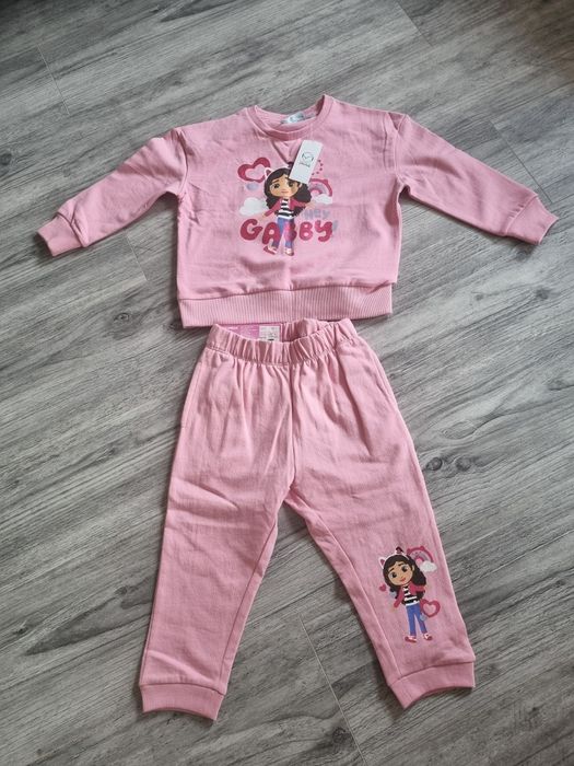 Dres dziewczęcy Koci Domek Gabbi. 98/104