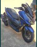 Honda Forza 125.
