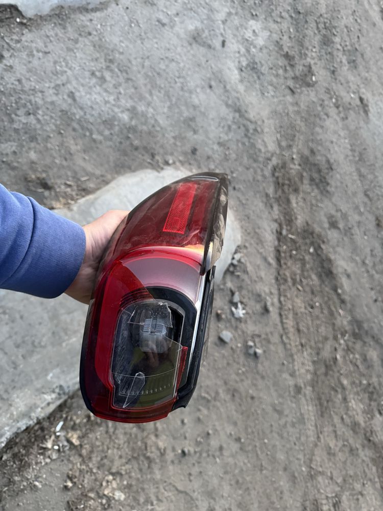 Фонарь задний левый фара задня стоп Mazda cx-5 cx5 2022 2023 2024 2025