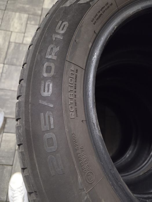 Opony zimowe 4 szt. Nokian Snowproof 205/60 R16