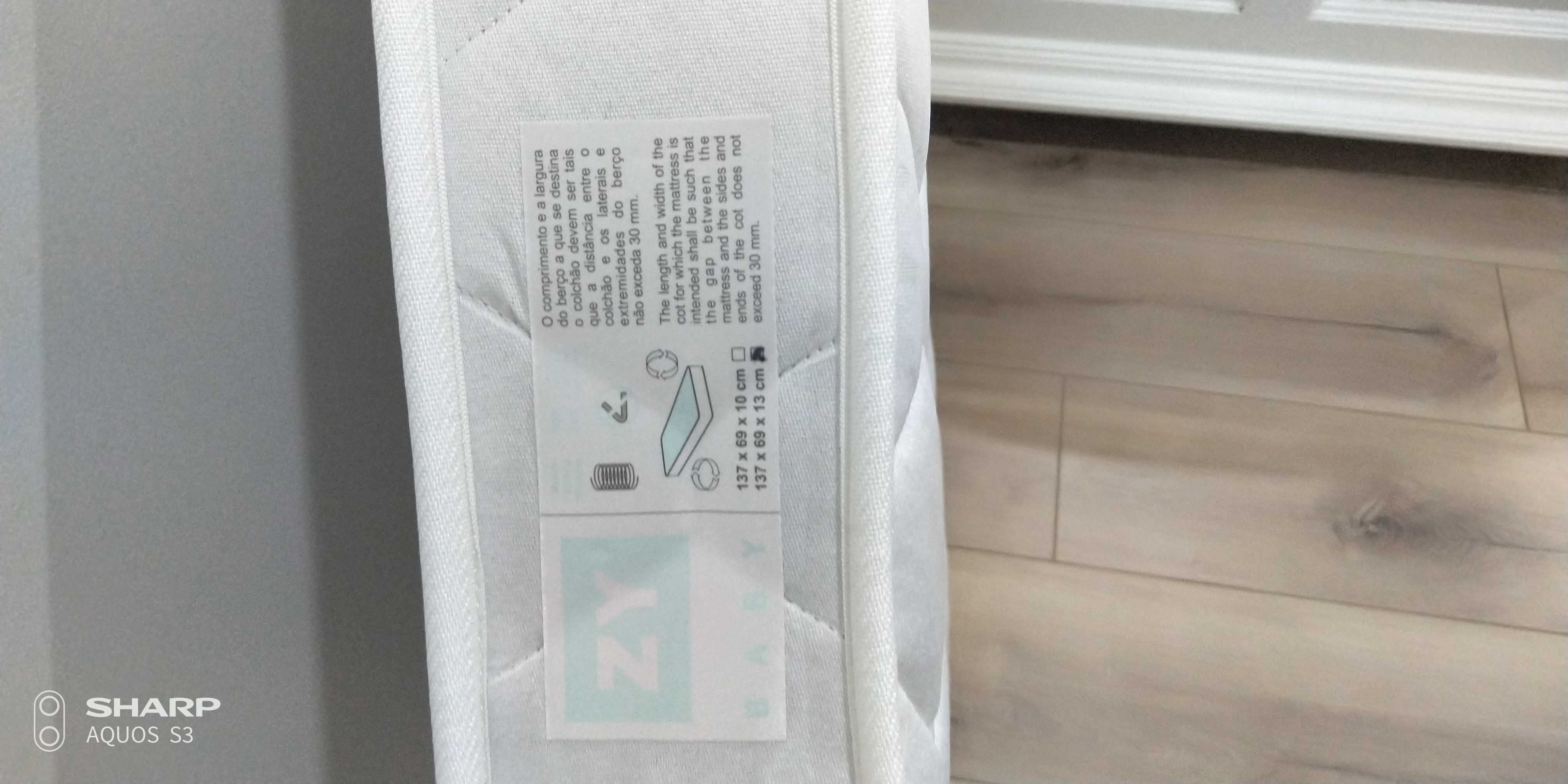 Colchão de berço/cama de bébé com resguardo