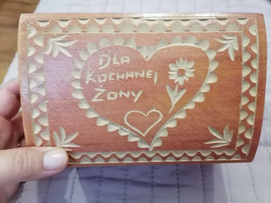 Szkatułka drewniana