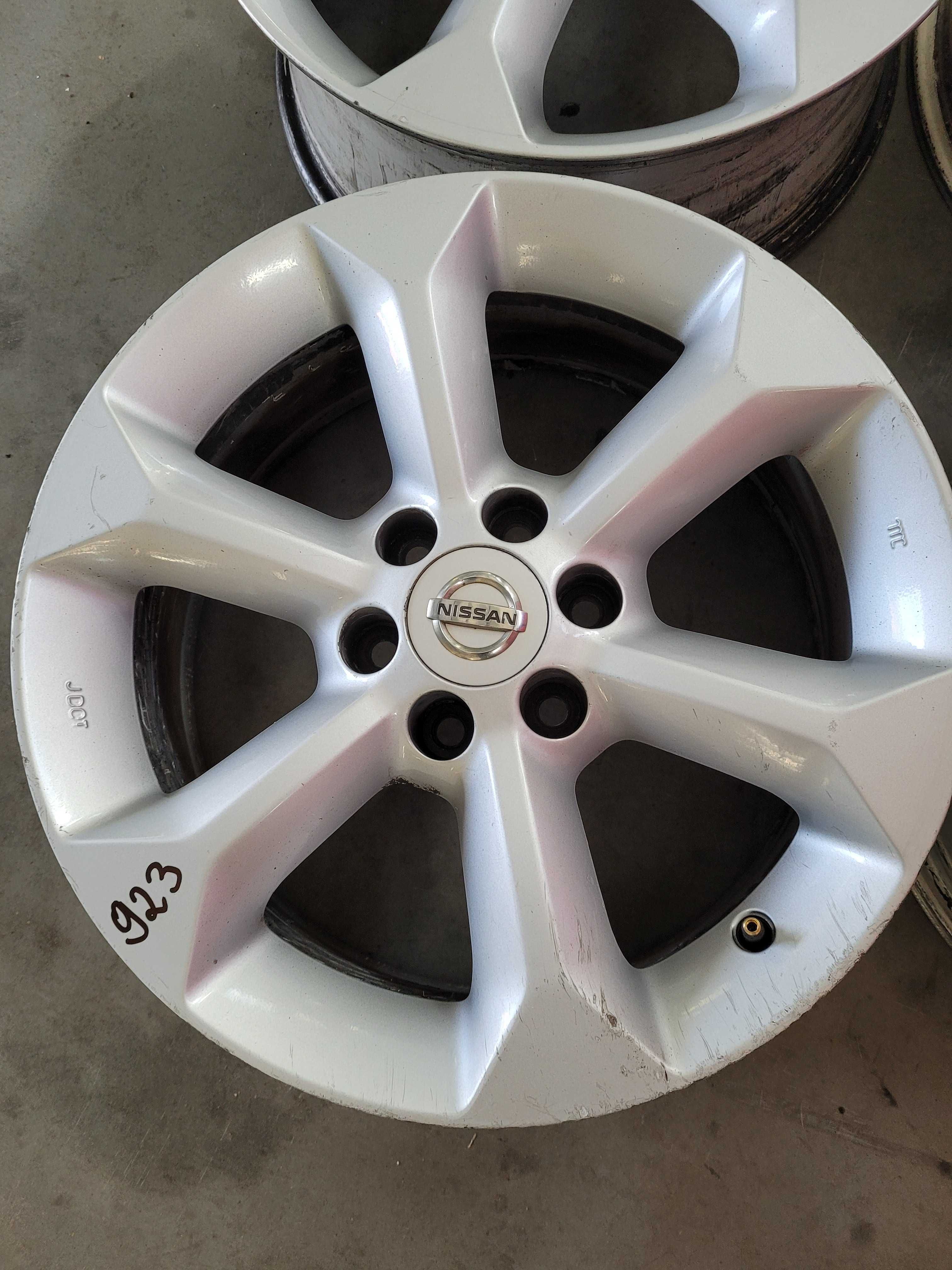 felgi  Nissan R 17 rozstaw 6x114,3