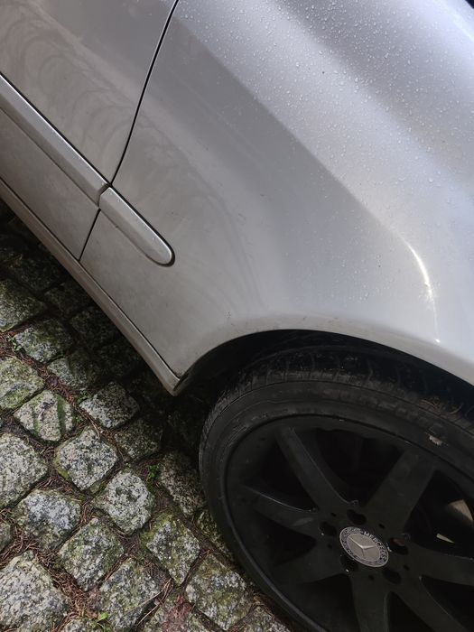 Blotnik prawy i lewy Mercedes C sport cupe 203 w kolo