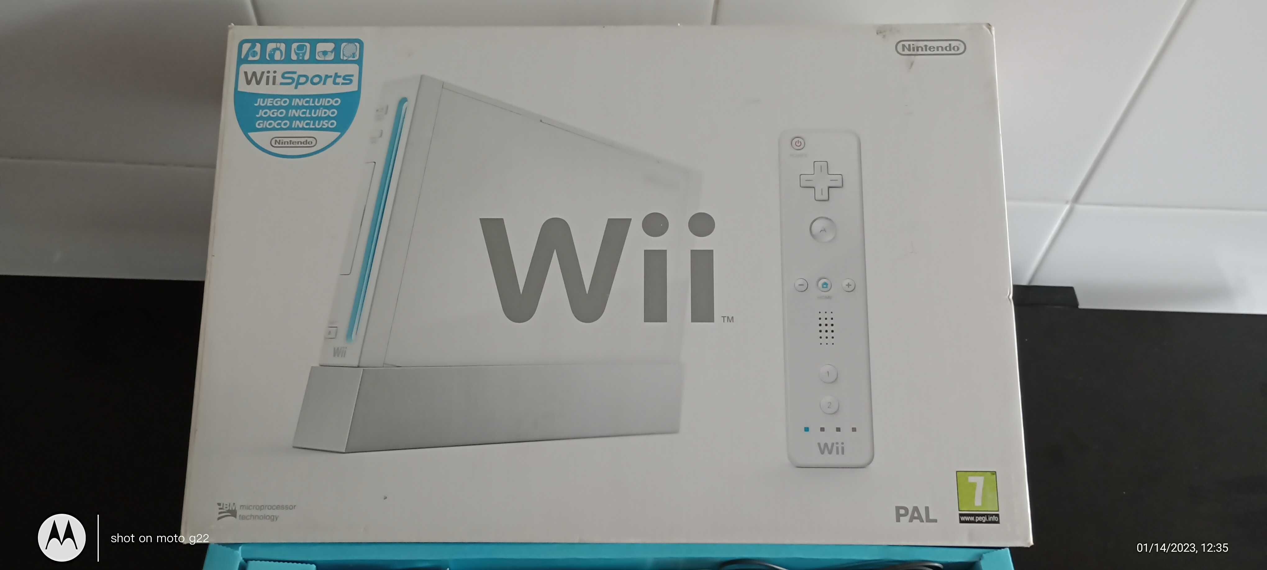Vendo aparelho Wii semi nova