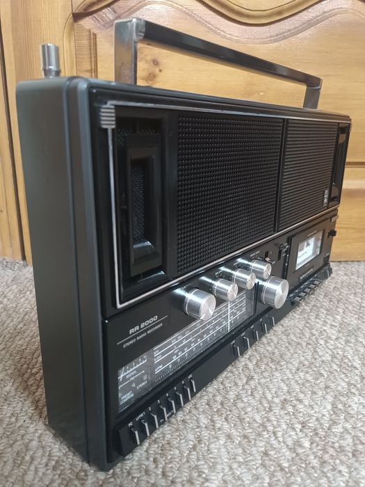 GRUNDIG RR 2000 Магнитола