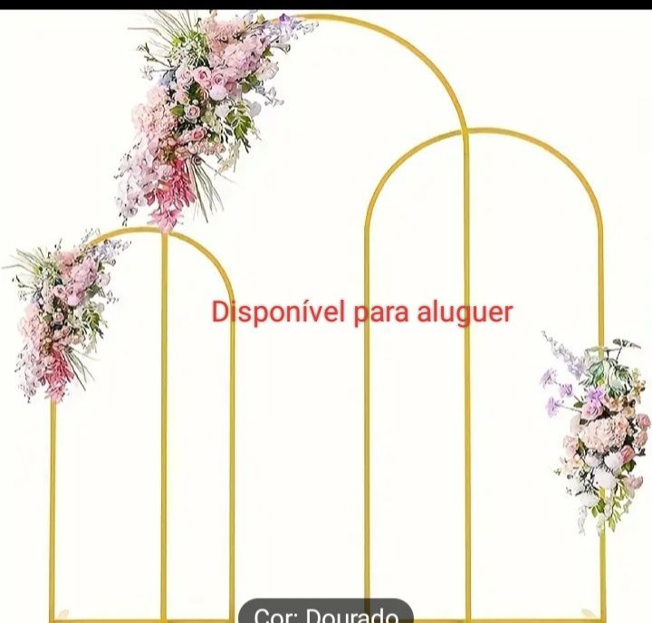 Cilindros e arco para decoração de festa