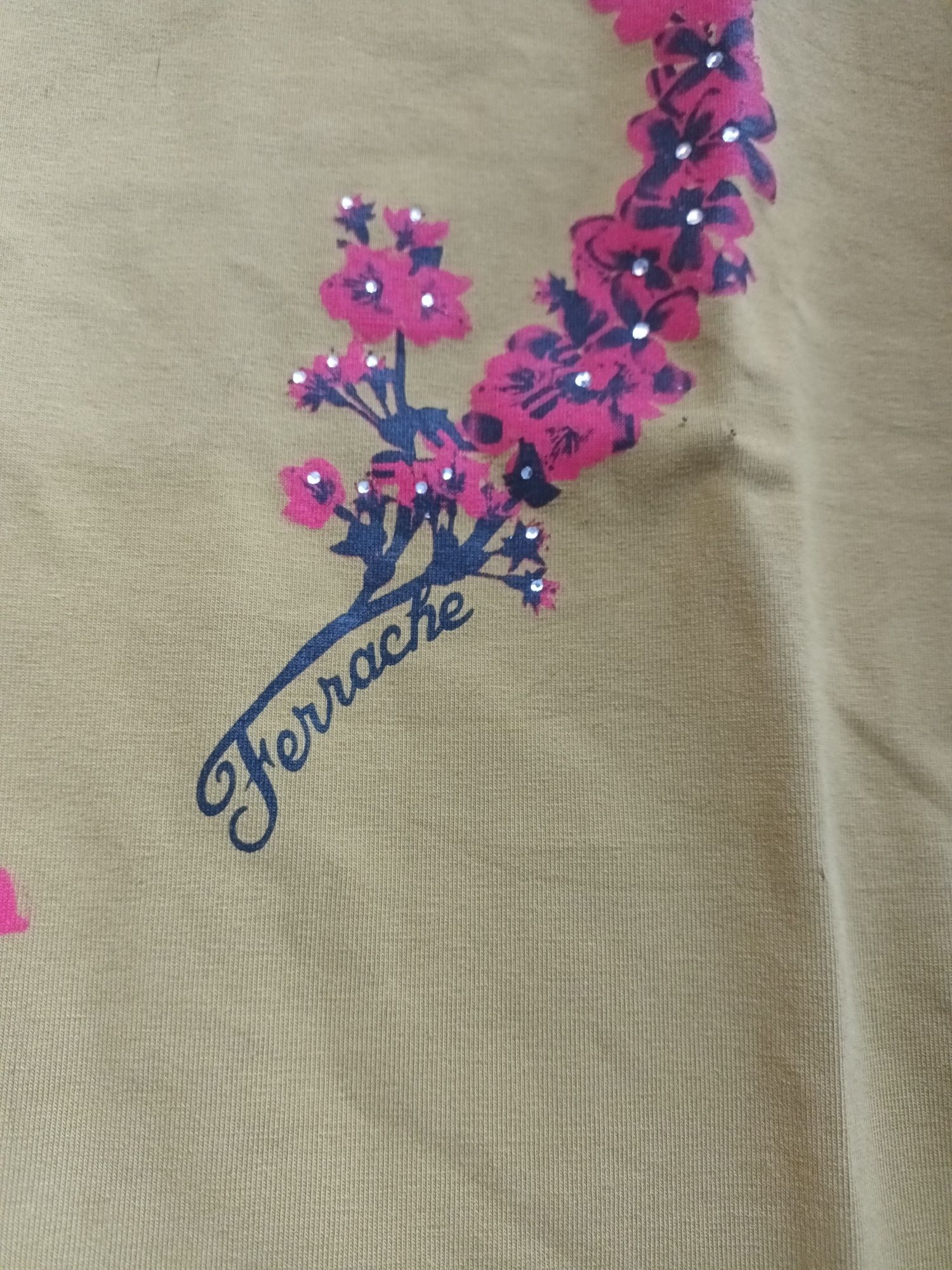 T-shirt marca Ferrache