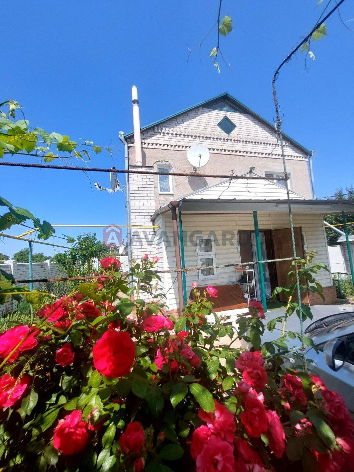 Продається будинок для великої сім'ї