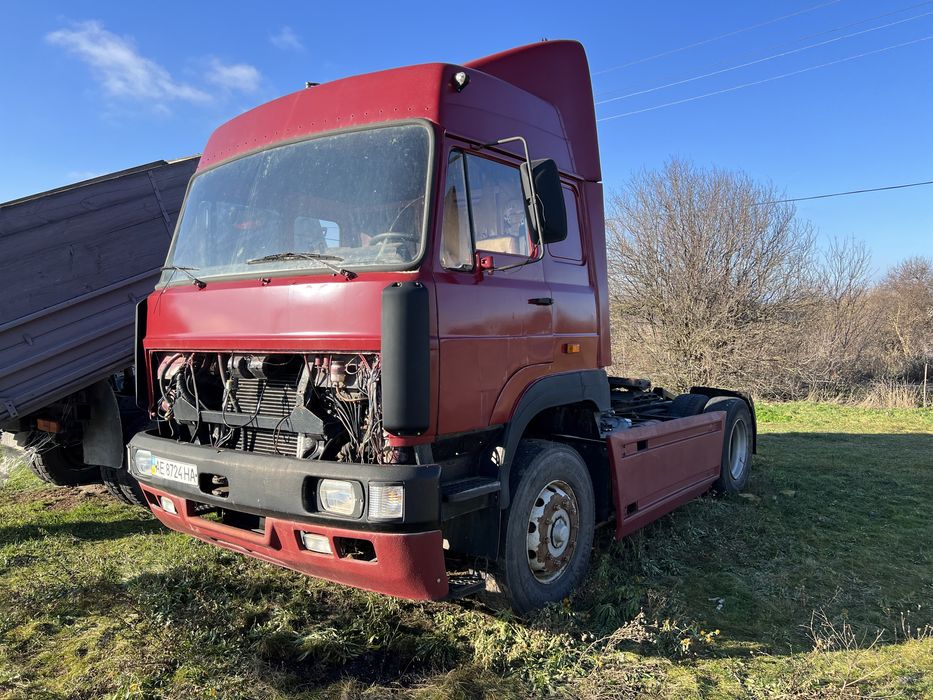 Автотягач ЛИАЗ