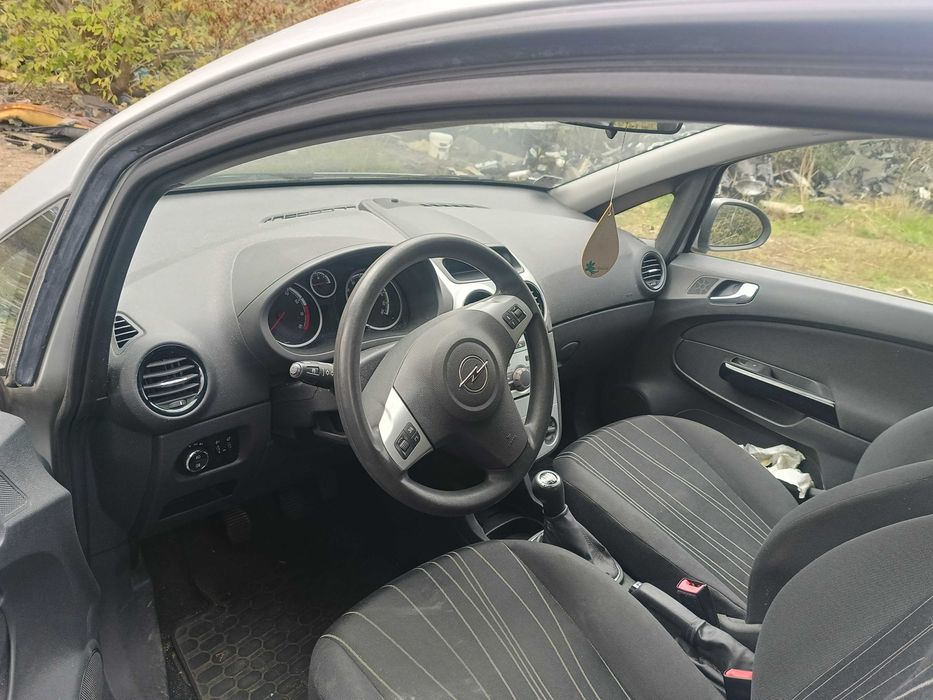 opel corsa d 1.2 benzyna 2007r samochód w całości lub na części