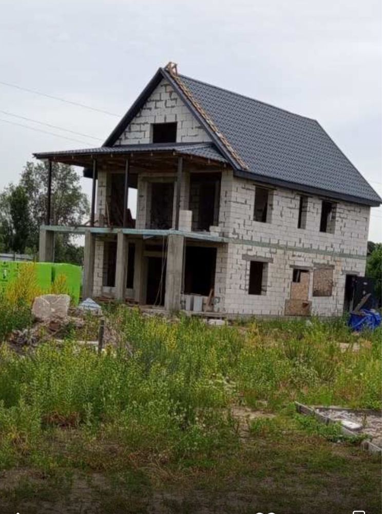 Бригада Кровельщиків  монтаж мякої кровлі, металочерепиці, профнастіл