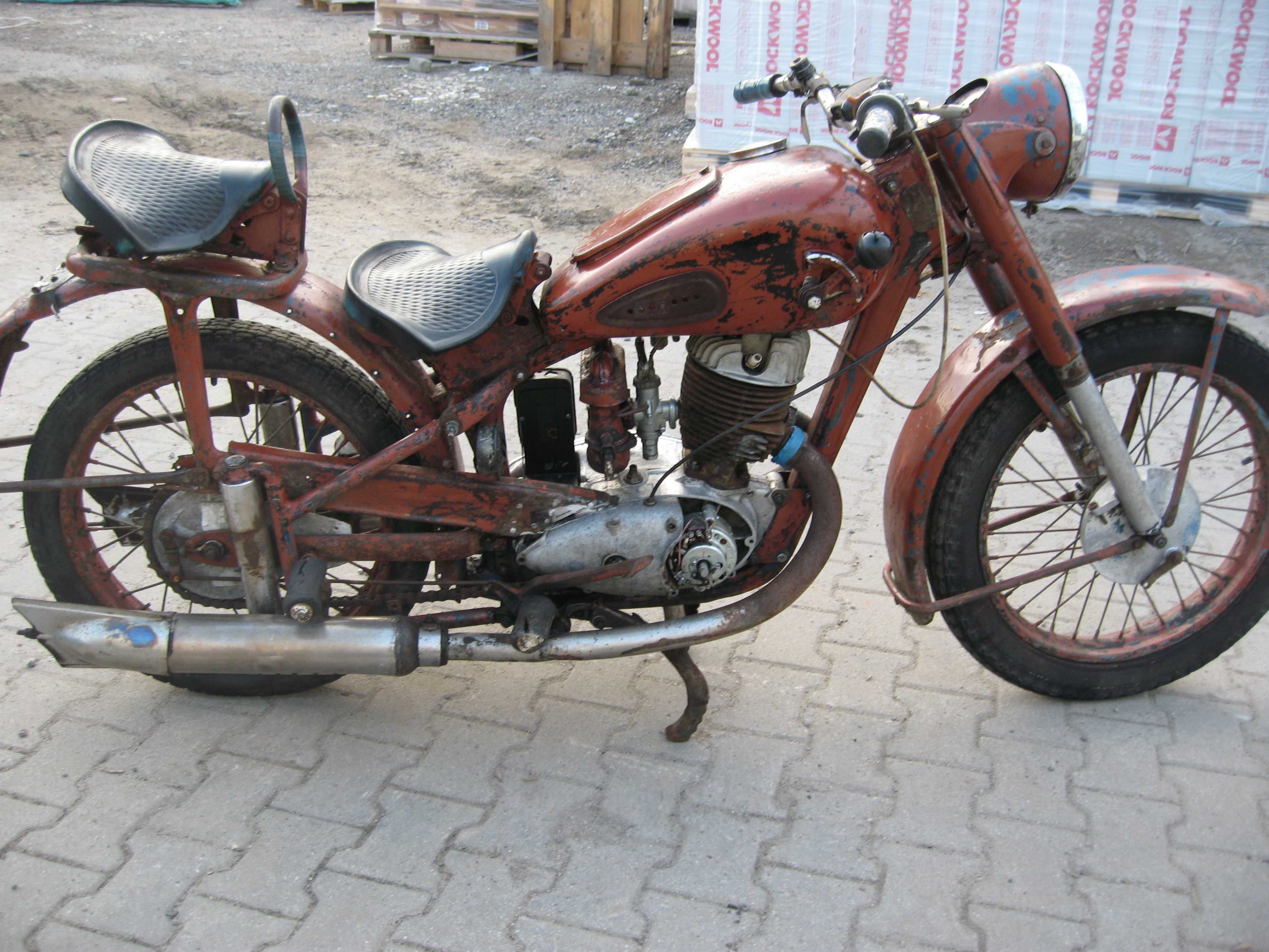Iż 49 iz 49 dkw z dokumentami