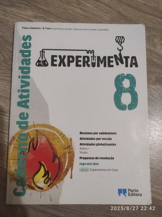 Cadernos de Atividade para 8 ano como novos