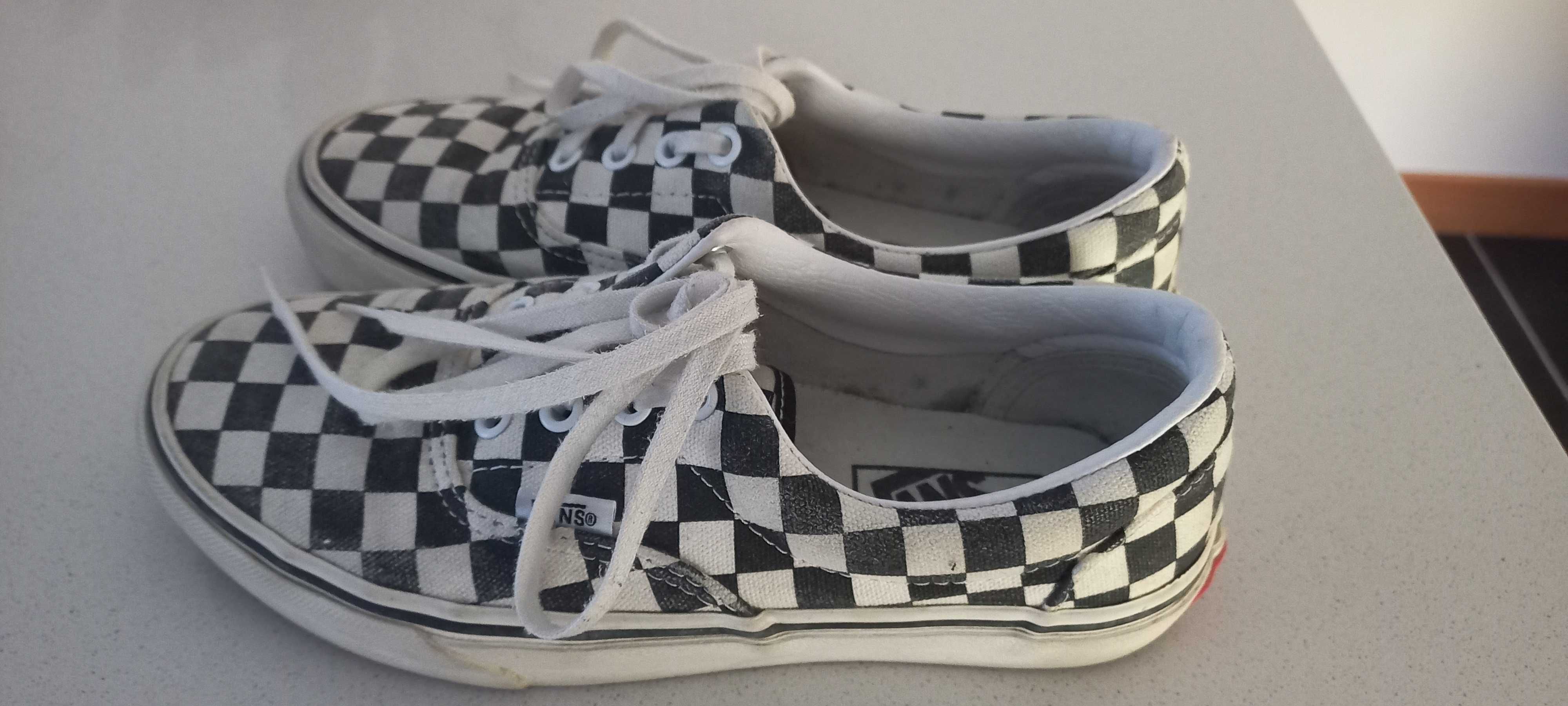 Sapatilhas de marca Vans