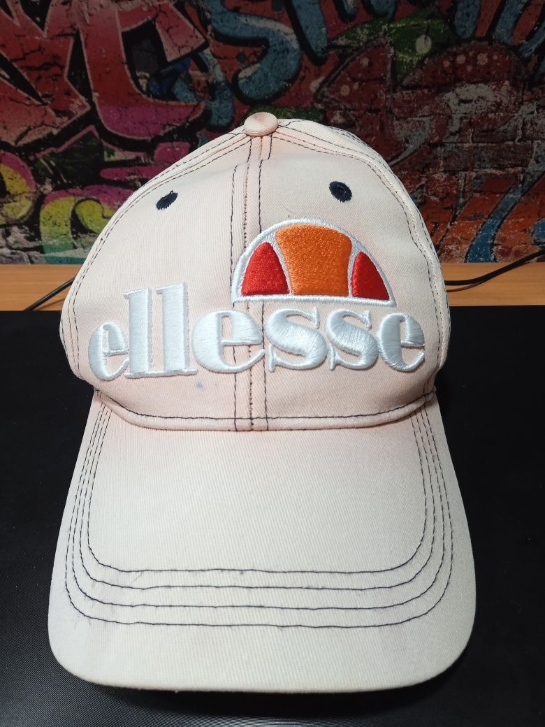 Кепка ellesse беж