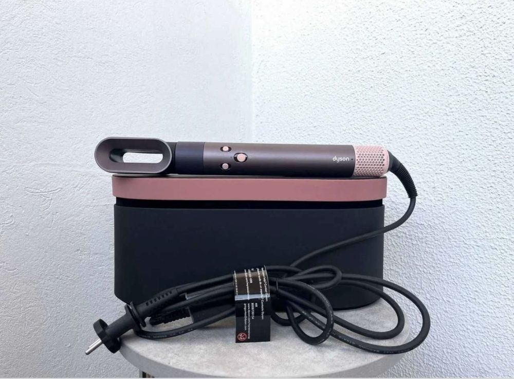 Dyson Airwrap HS08