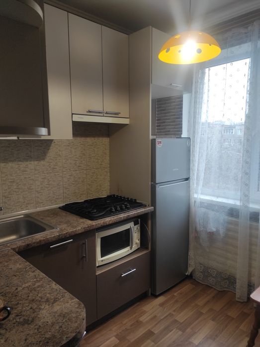 Аренда однокомнатной квартиры посуточно Рокоссовского ТРЦ Голливуд