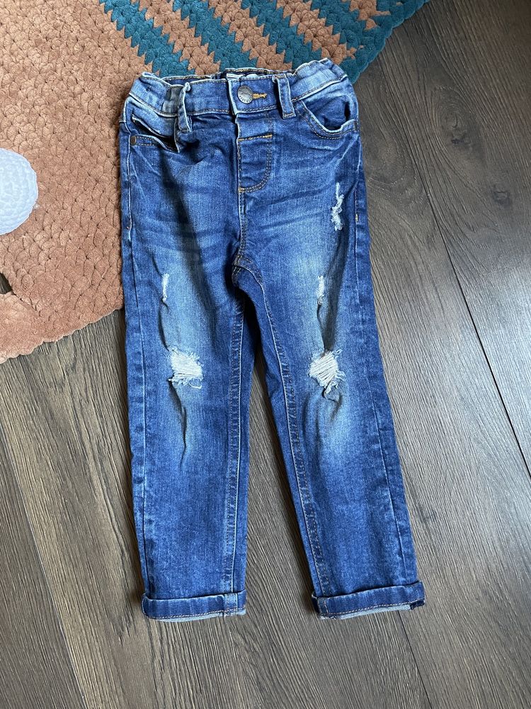 штани джинси next рвані  2-3  роки