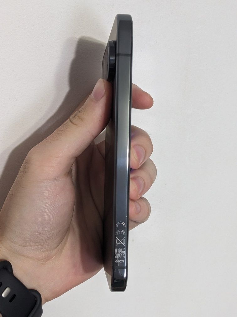 Google Pixel 9 Pro 16/128Gb Neverlock Obsidian