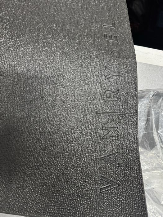 Rolo de ciclismo indoor tacx , com roda propria tacx, e tapete