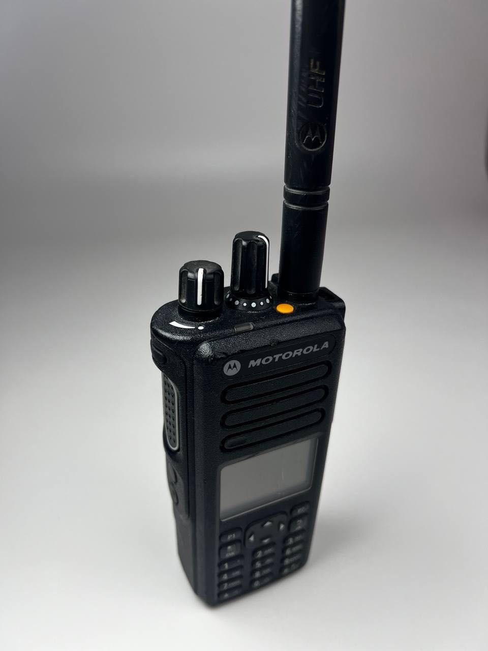 Портативна радіостанція Motorola DP4801e UHF, Б.В.