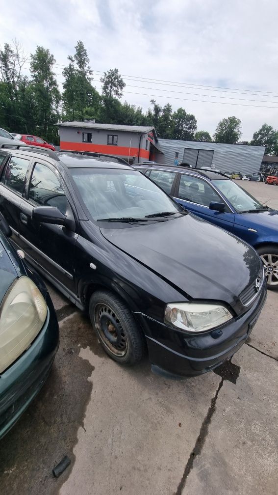 Opel Astra II 2.0 dti na czesci skora