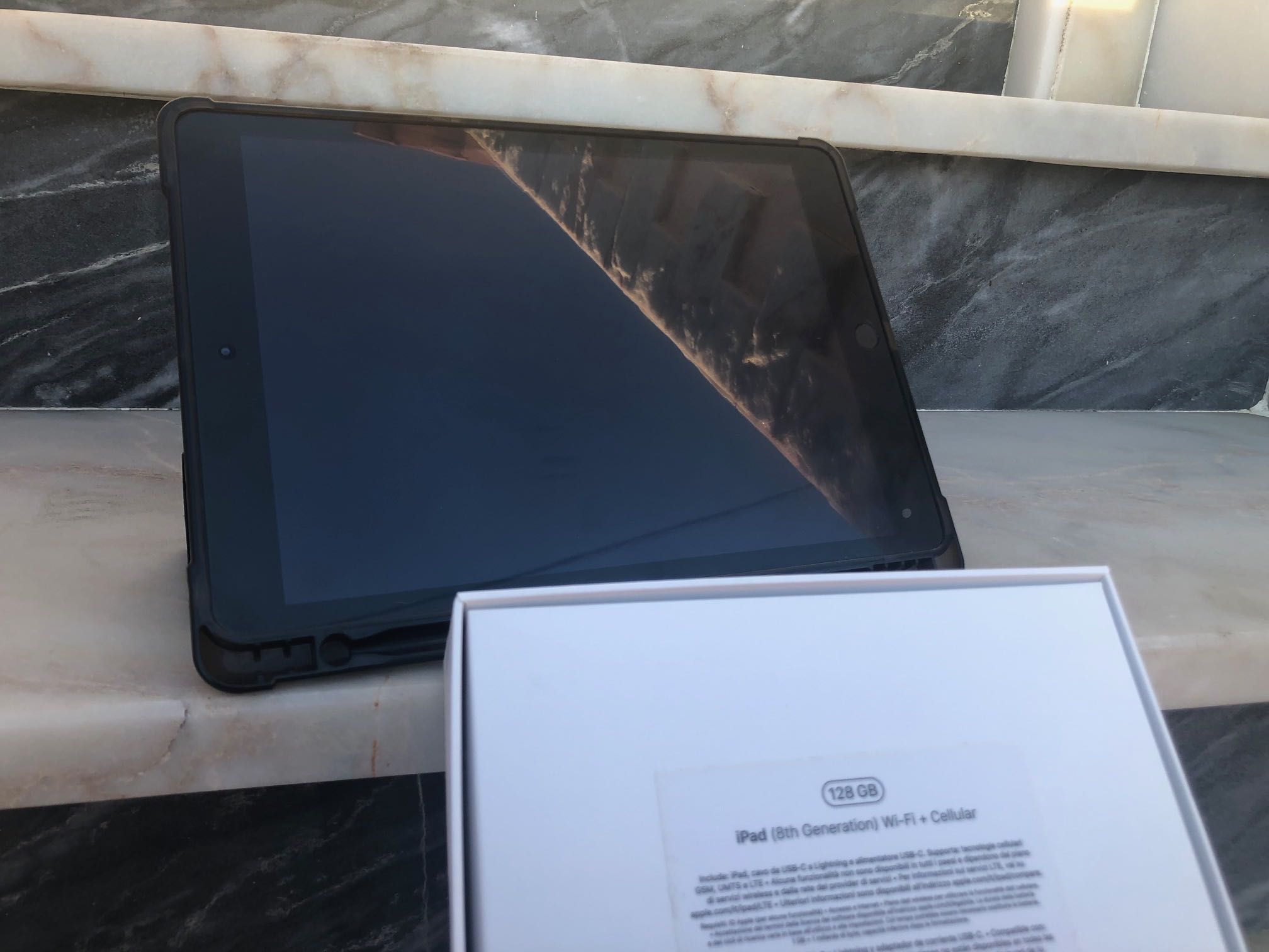 Ipad air (10.2) 8th geracao 128gb+ Wi-Fi+ 4g 2021 capa Pelicula c/novo