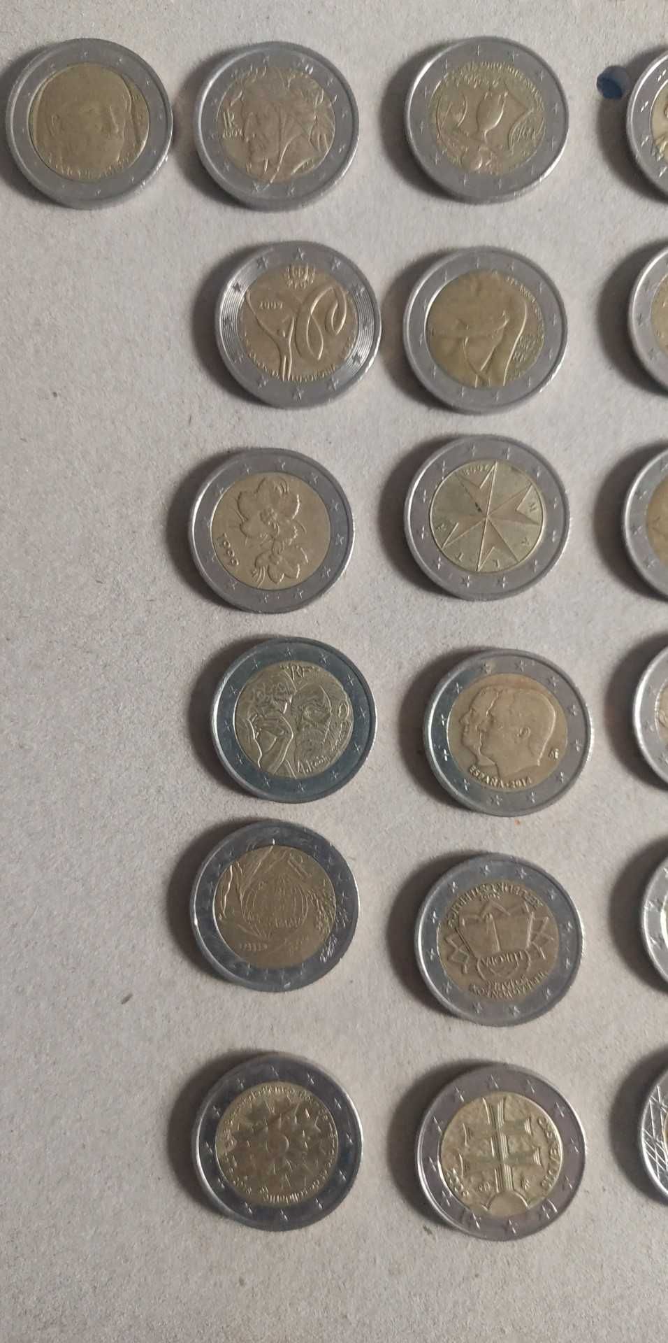 Moedas de dois euros todas diferentes