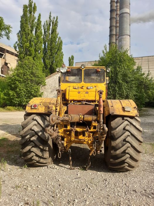 Трактор колісний К-701Р