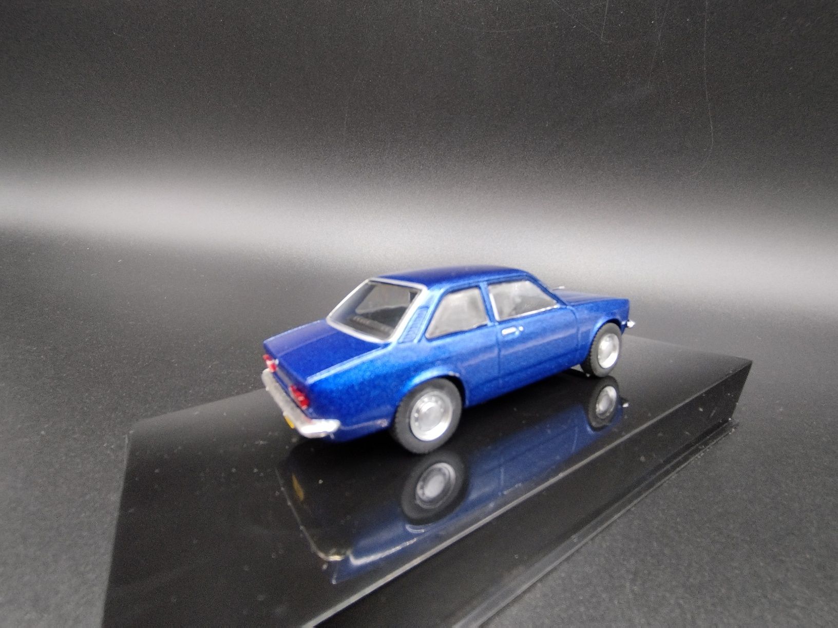 1:43 Altaya 1973 Chevrolet Chevette Luxo model