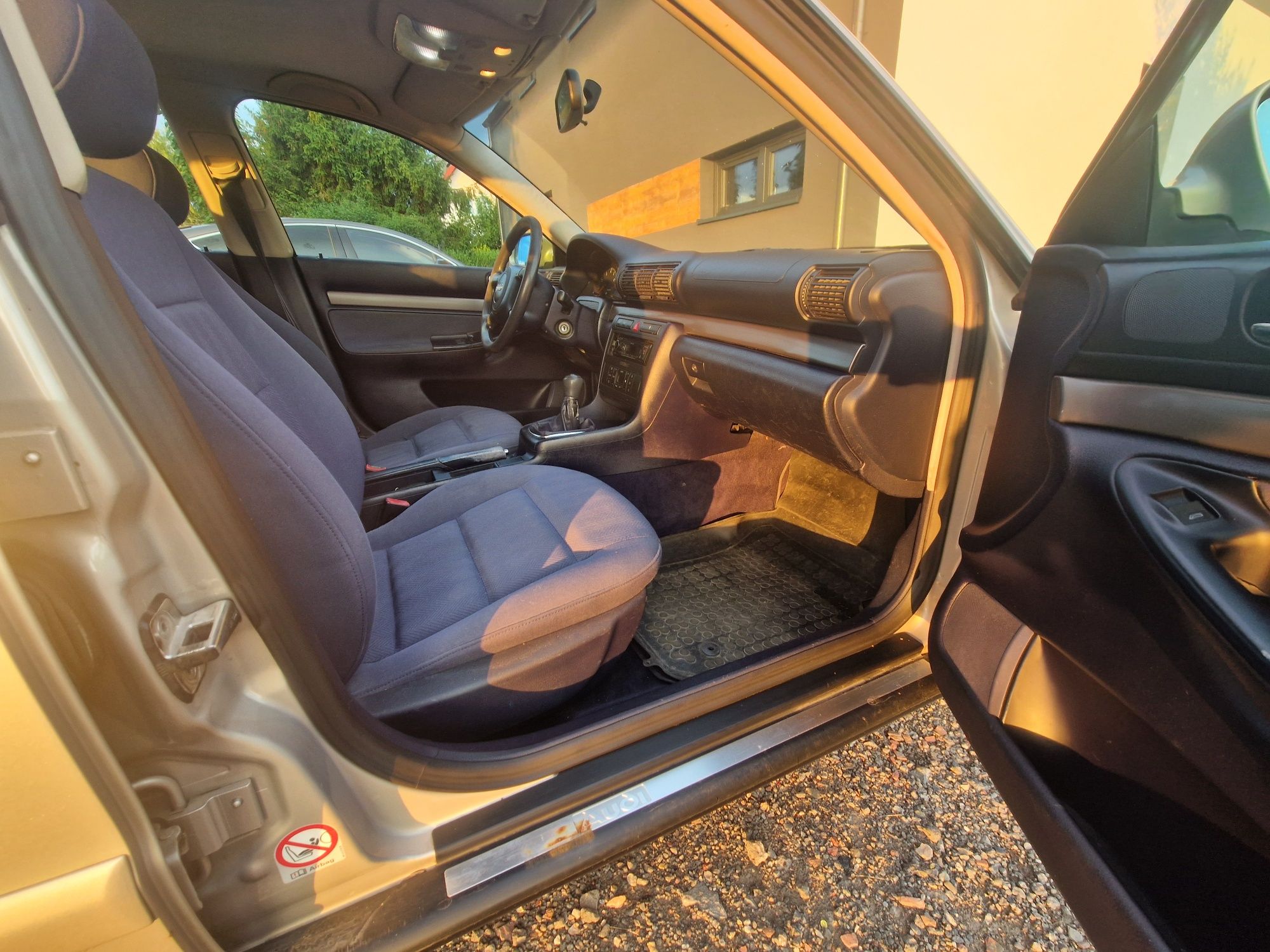 Audi A4 B5 kombi  1.6 + LPG