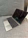 Macbook 12 / 2017 / m3 / 8 GB ram / 250 gb / 181 cykle