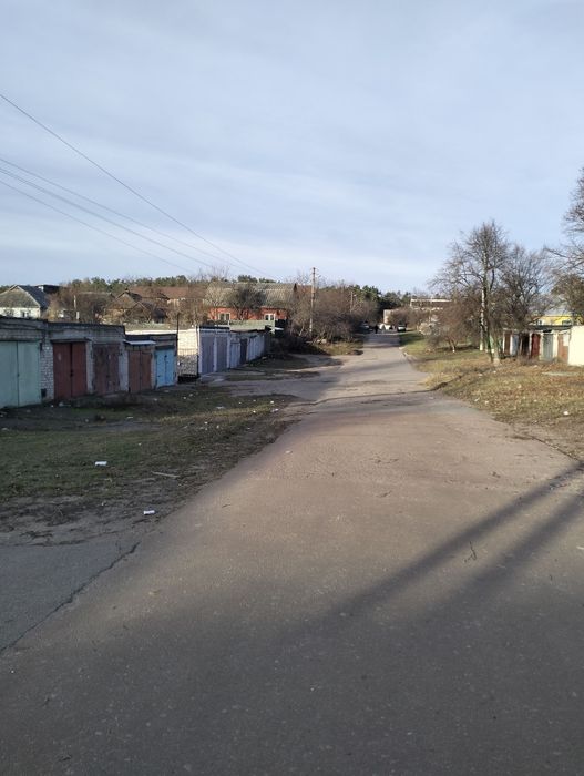 Гараж в АК- 17 по вул.Київській .ВЛАСНИК
