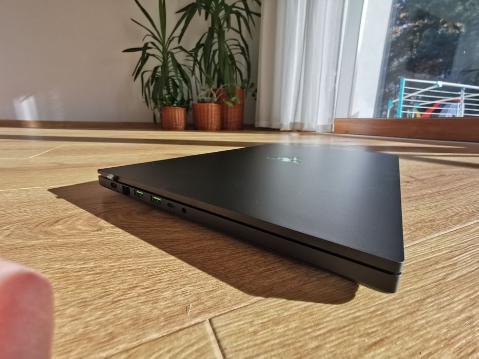 Laptop gamingowy Razer Blade 17 RTX3080 i7-11gen. 32GB RAM, 1TB