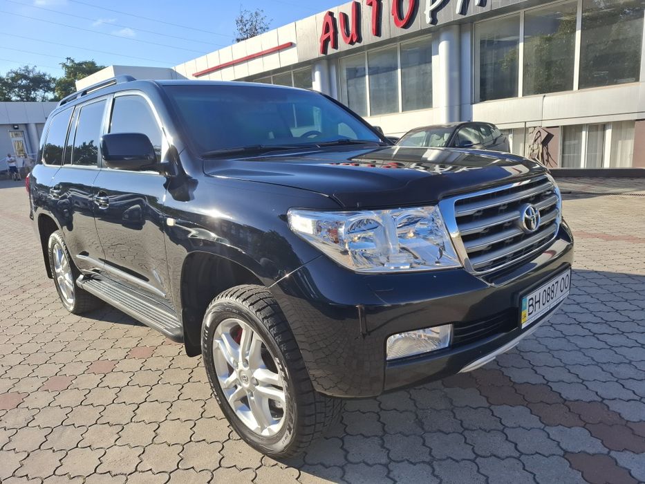TOYOTA LC200 B6 бронь 2010