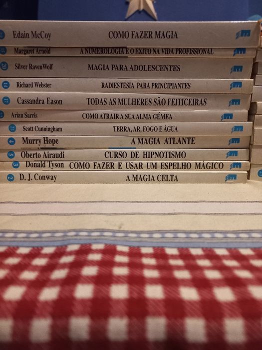 Varios livros de coleção