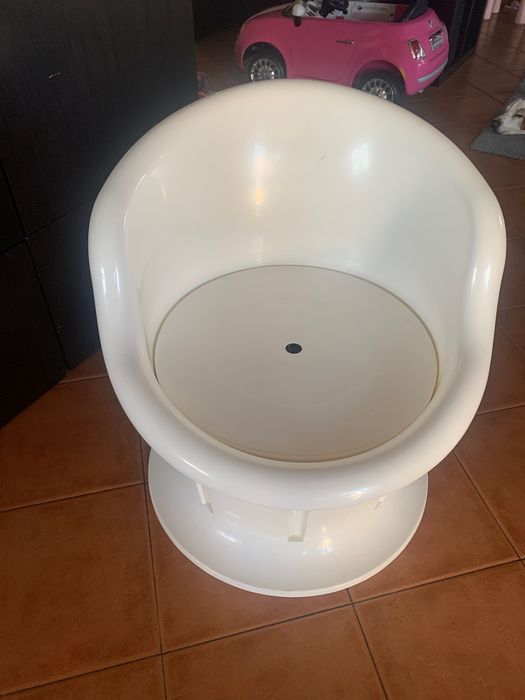 Poltrona IKEA com arrumação