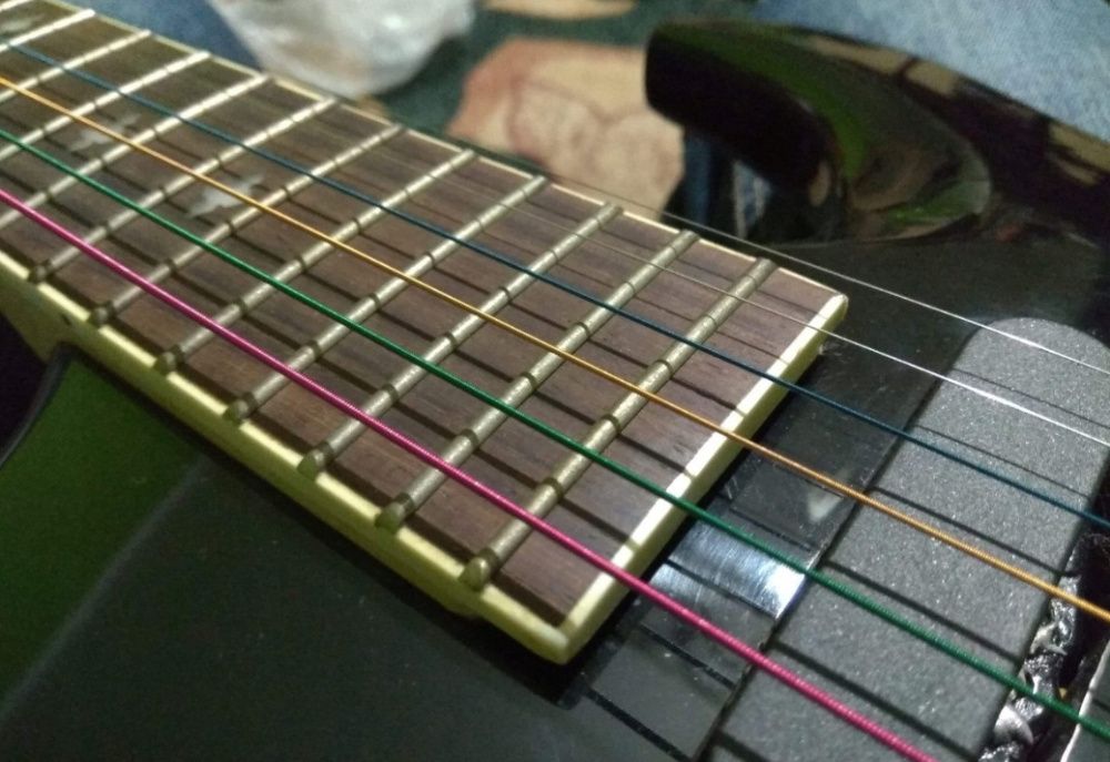 Kolorowe struny do gitary akustycznej, stalowe