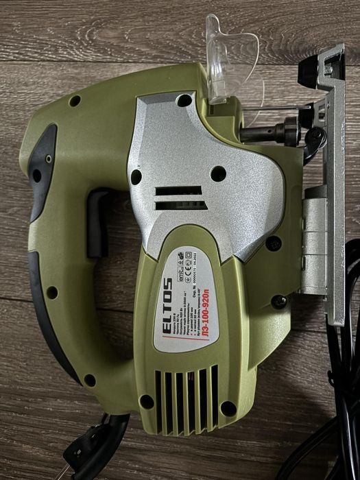 Лобзик eltos ЛЭ-100-920л