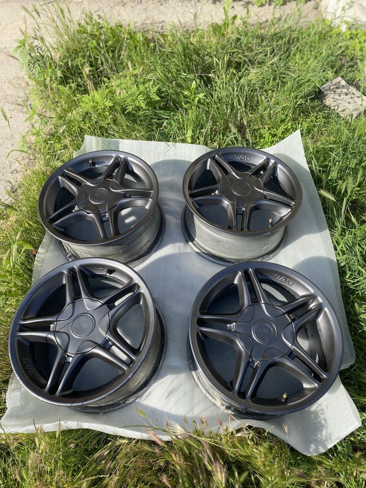 Продам комплект оригінальних легкосплавних дисків 4 100 15 r15 7j et38
