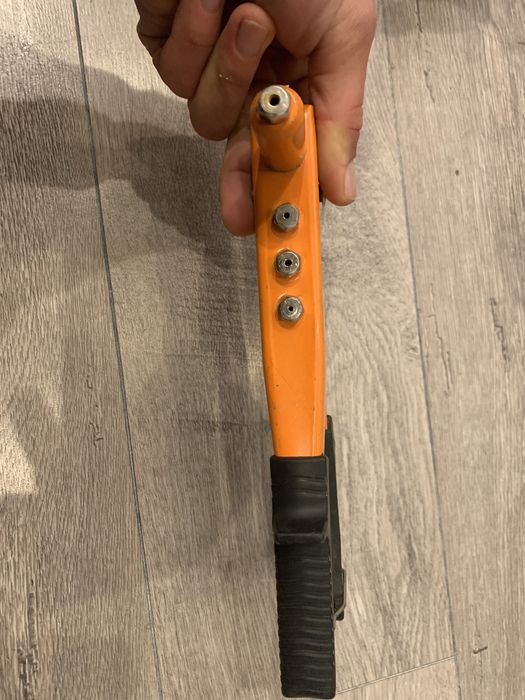 Заклепочник